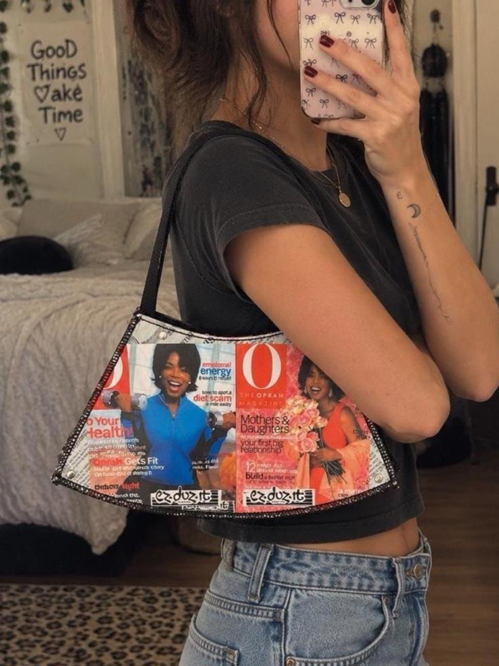 Ez does it y2k Magazine-Cover Print Shoulder Bag - Black Trim